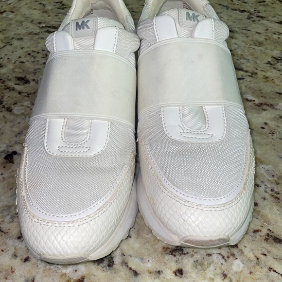 Michael Kors Sneakers - Picture 2 of 7